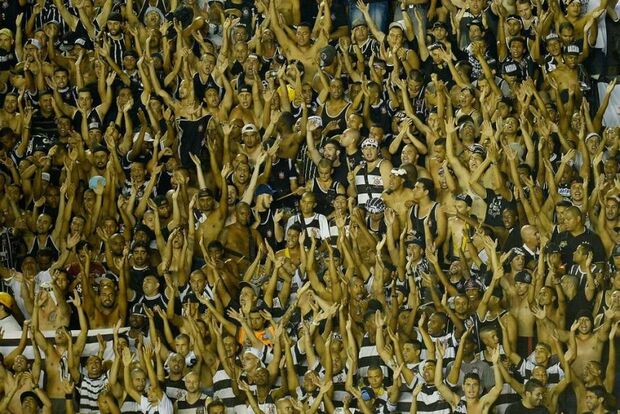 Corinthians empata com Vasco e antecipa festa do hexa no Rio