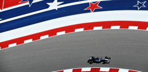 Hamilton supera Rosberg e larga na pole pela primeira vez nos EUA