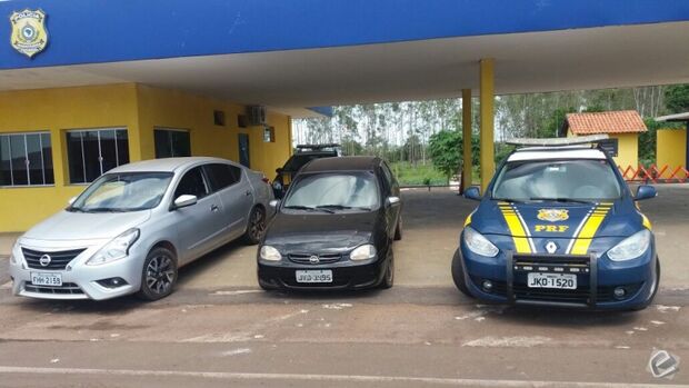 Veículo roubado em Cuiabá é recuperado pela PRF em Coxim