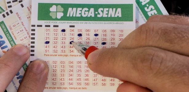 Mega-Sena acumula e pode pagar R$ 3 milhões para acertador neste sábado