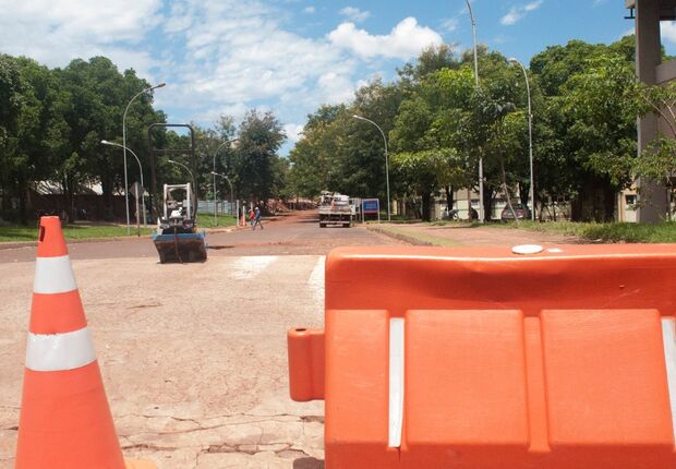 UFMS inicia operação tapa-buracos na Cidade Universitária