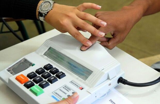 Biometria deve chegar a todos eleitores até 2020, diz Gilmar Mendes