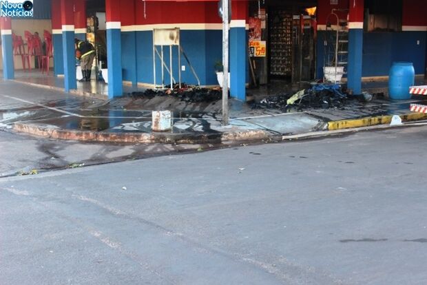 Conveniência pega fogo em Nova Andradina