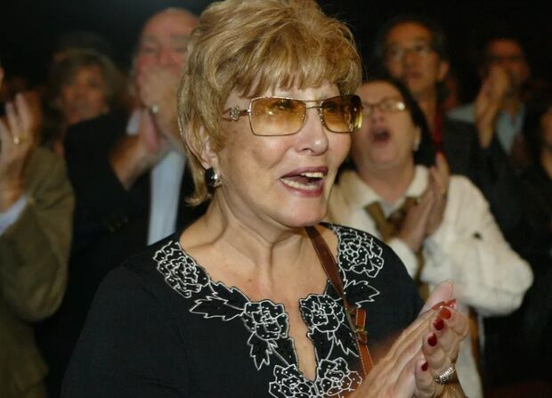 Atriz Ruth Escobar morre em São Paulo aos 81 anos