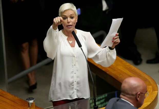 STJ suspende decisão que impedia posse de Cristiane Brasil como ministra