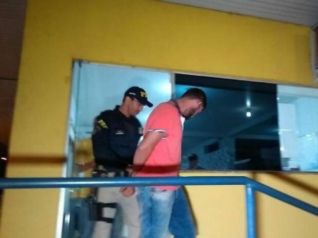 Jovem de MG é preso pela PRF com 50 quilos de cocaína na fronteira