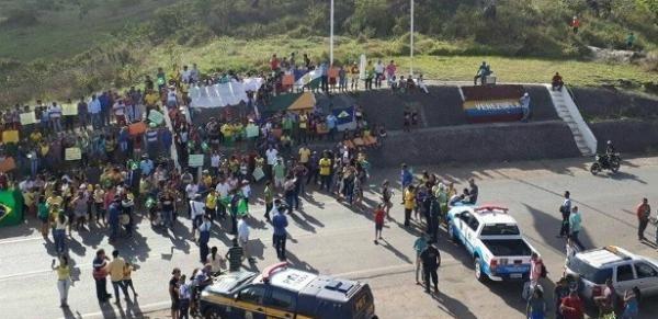 Exército diz que 1,2 mil venezuelanos saíram do Brasil após violência