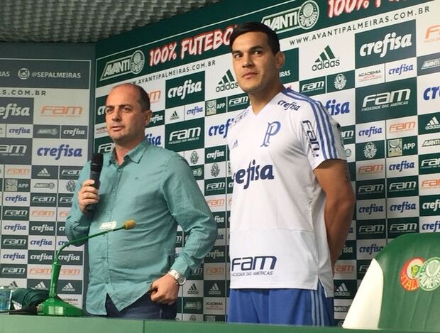 Apresentado, Gómez cita inspiração em Gamarra e projeta estreia pelo Palmeiras