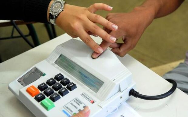 Maioria do STF decide cancelar títulos de eleitores sem biometria