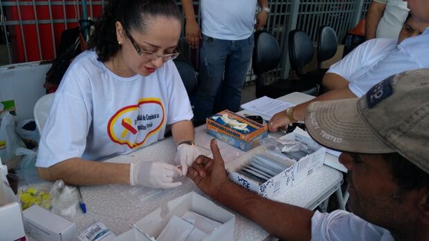 Serviço de Infecções vai oferecer testes gratuitos para sífilis, HIV e hepatite C na Capital