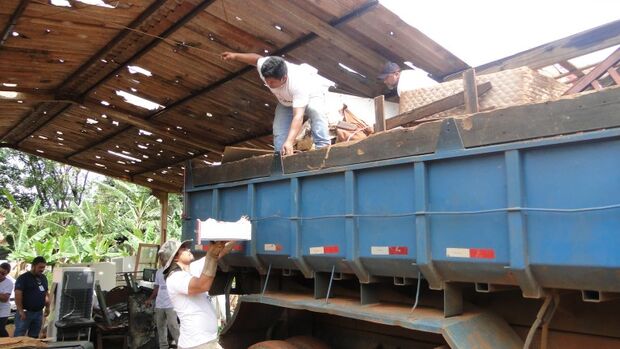 Cidade Limpa recolhe 2,5 toneladas de resíduos de grande volume no Jardim Morenão