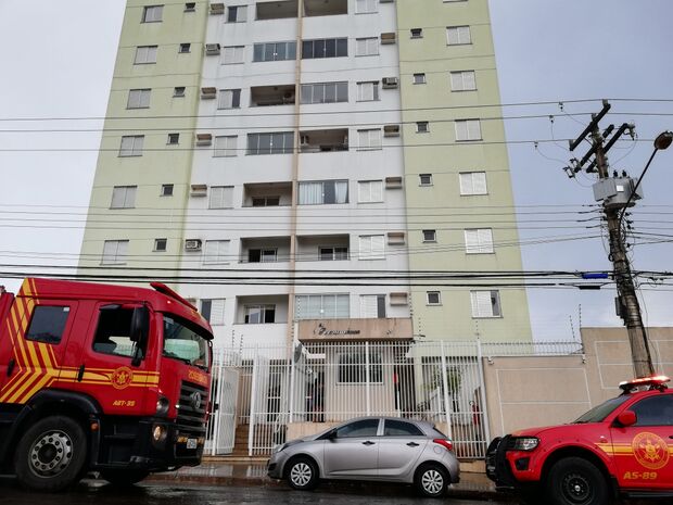 Alarme de incêndio dispara em edifício, assusta moradores e mobiliza Bombeiros na Capital