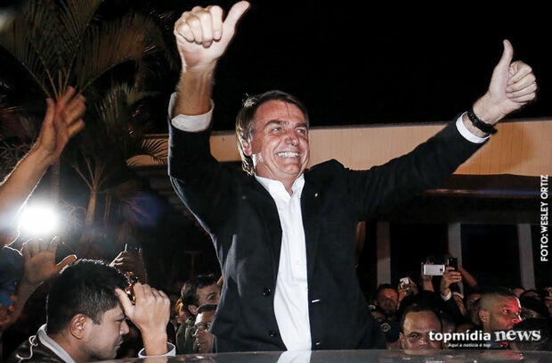 Tribunal Eleitoral abre ação para investigar suspeita contra Bolsonaro