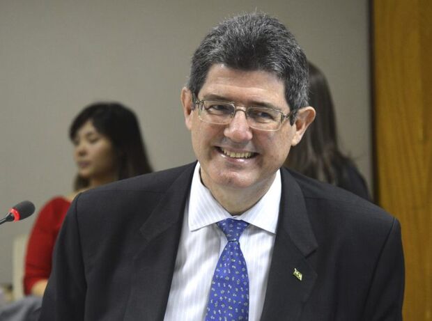 Bolsonaro manda recado para Joaquim Levy: “se não abrir a caixa-preta do BNDES, está fora!”