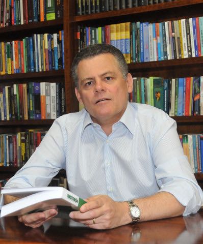 Calves não é foco de investigação da PF, afirma André Borges