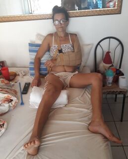 Atropelada no dia da eleição, dona de casa em Campo Grande precisa de cadeira de roda especial