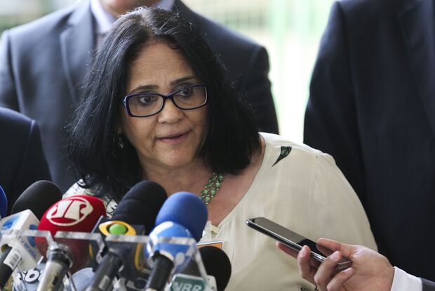 Pastora Damares assumirá Ministério da Mulher, Família e Direitos Humanos
