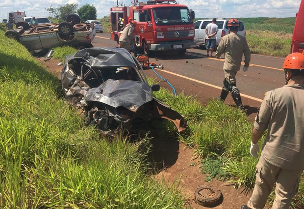 Homem morre após sofrer acidente envolvendo quatro veículos