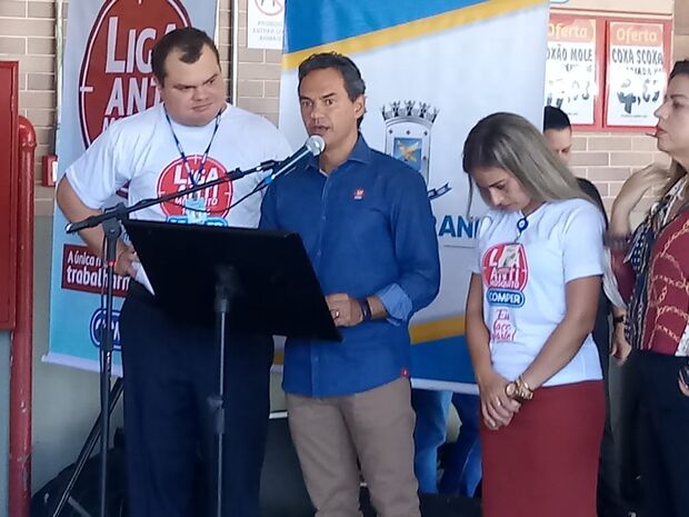 Cortar o mal pela raiz: prefeito lança campanha de combate à dengue na Capital