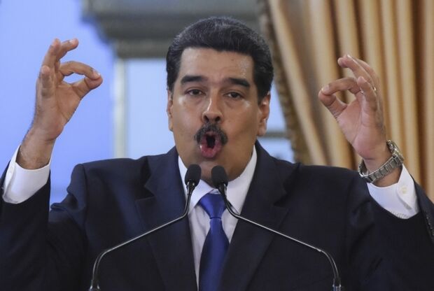 Nicolás Maduro envia blindados à fronteira do Brasil