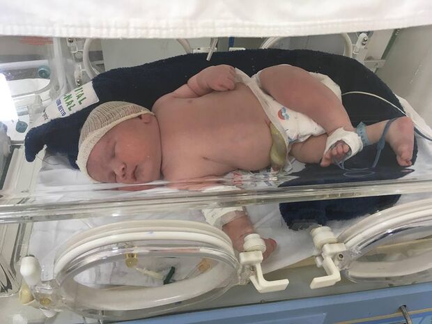 Bebê de quase 6 quilos nasce em maternidade de Ponta Porã