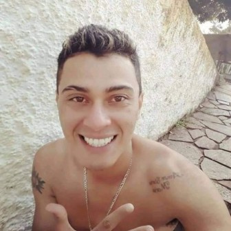 Polícia prende 'João Caverna', acusado de matar um homem na madrugada de sábado