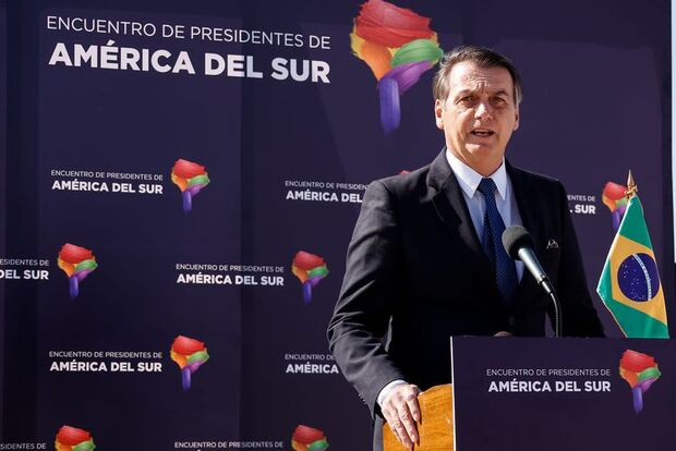 Bolsonaro se reúne com seis presidentes sul-americanos