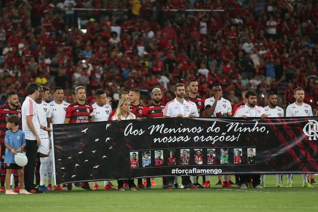 Atleta do Flamengo que sofreu queimaduras é transferido de hospital