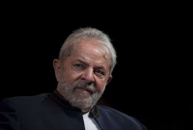 Manifestações marcam um ano da prisão de Lula