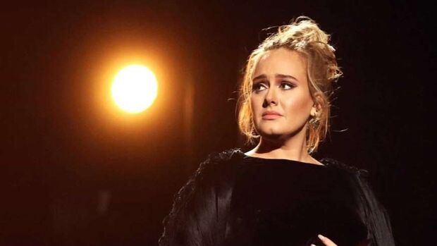 Após anunciar divórcio, Adele pode perder metade de sua fortuna