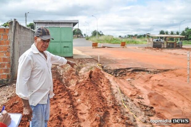 EMPERROU: na região do Córrego Bálsamo, 'complexo' é termo que define inexistente prazo de obras