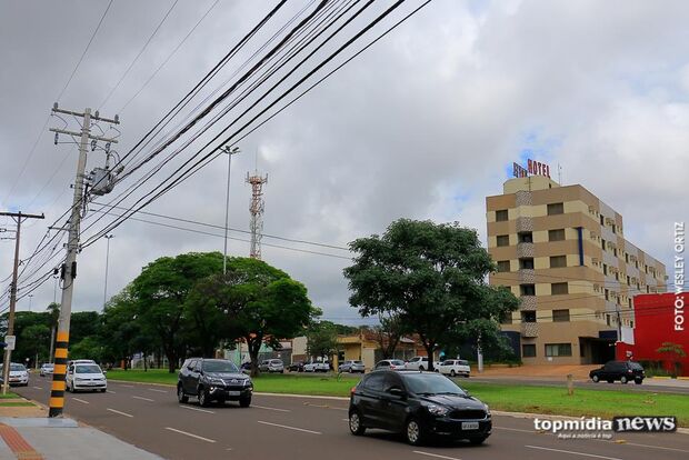 Terenos, Maracaju e bairros de Campo Grande ficam sem energia após chuva