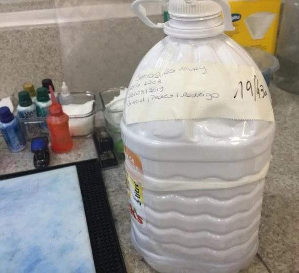 Hospital devolve pedaço de rim em garrafa de suco de maracujá após atrasar exame