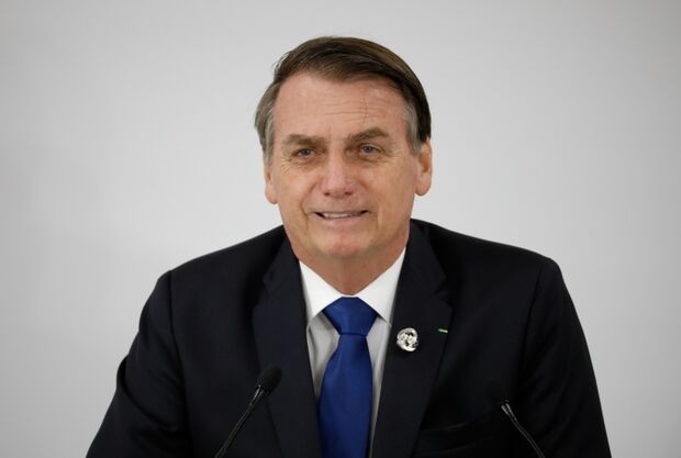 Bolsonaro espera aprovar parte dos militares na Previdência ainda este ano