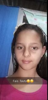 Menina de 10 anos é atingida por raio e morre ao ajudar pai a recolher roupas do varal