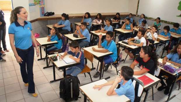 Governo estuda medida para escolas cumprirem menos de 200 dias letivos