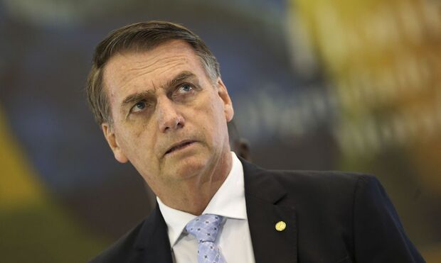 VOLTOU ATRÁS: Bolsonaro diz que revogou trecho da MP que previa suspensão de contratos por 4 meses