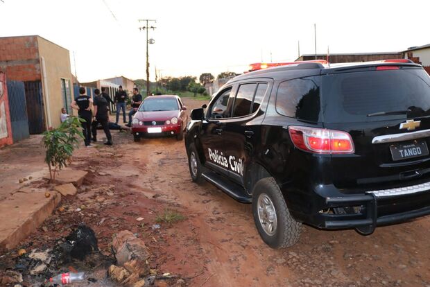 Polícia recupera moto roubada e prende três homens em Campo Grande