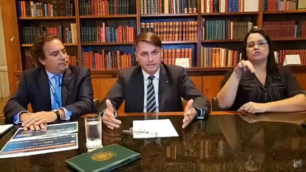 Em live mais curta, Bolsonaro omite situação de Sérgio Moro