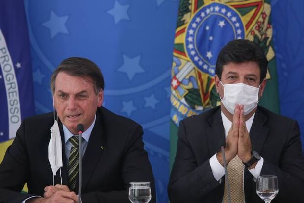 Bolsonaro proíbe Mandetta de trabalhar por seis meses: 'estou abismado'