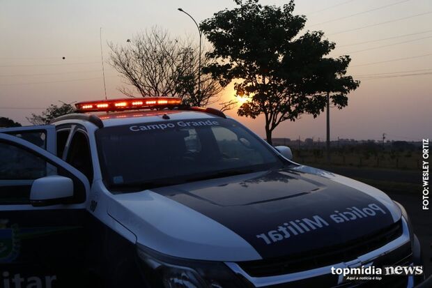 Agente penitenciário tem casa crivada de balas em Corumbá