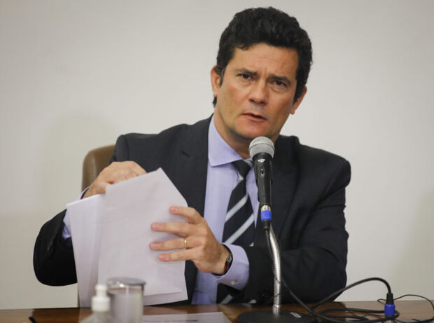 Grupo de investigadores diz que não há provas contra Bolsonaro no 'inquérito Moro'