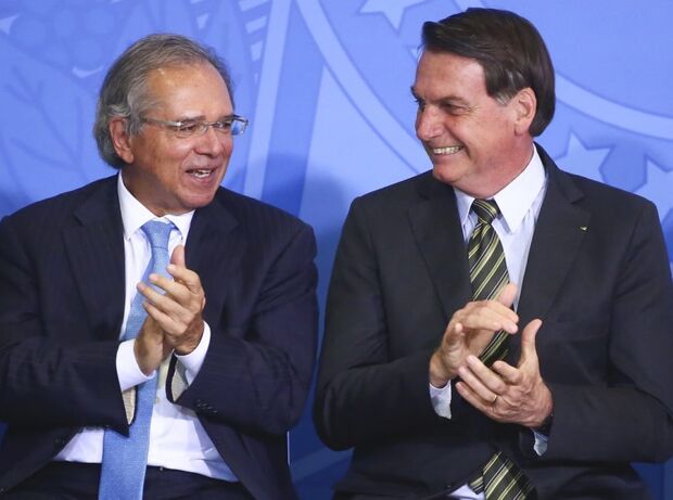Bolsonaro é aprovado por 48% dos que recebem os 'R$ 600tão'