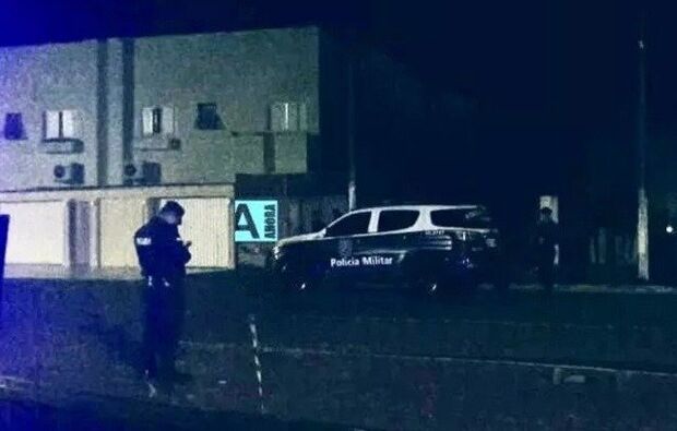 Mulher é morta a tiros dentro de barraco em Ponta Porã