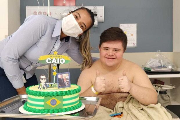 VÍDEO: internado, Caio viveu a maior emoção do mundo ao receber os parabéns de Bolsonaro