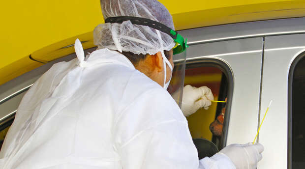 Brasil tem três tipos de exames para detectar coronavírus em pacientes