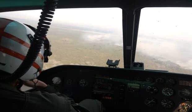Combate a incêndio no Pantanal ganha reforço de helicóptero da Marinha