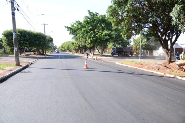 Parceria Governo do Estado e prefeitura garante novo asfalto em vias de Campo Grande