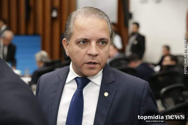Deputado pede a Bolsonaro para suspender cortes de energia elétrica durante a pandemia