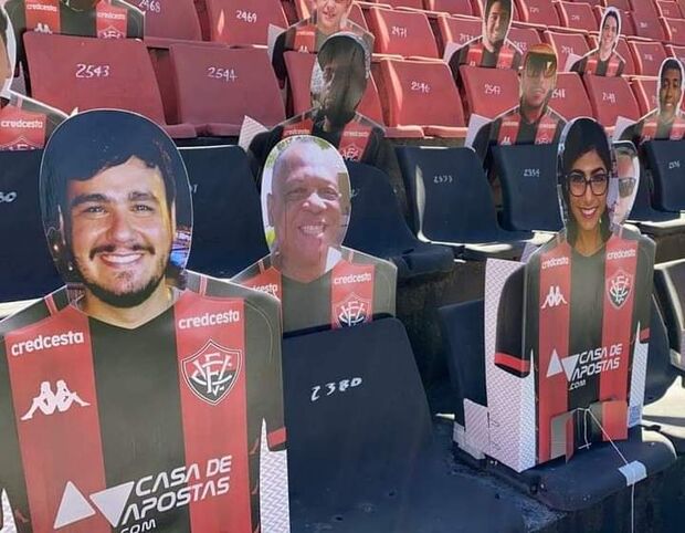 Mia Khalifa 'vai a estádio' ver jogo em Salvador e ...